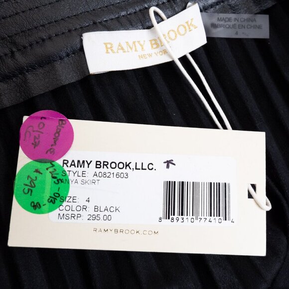 Black Pleated Leather Skirt - Picture 12 of 14